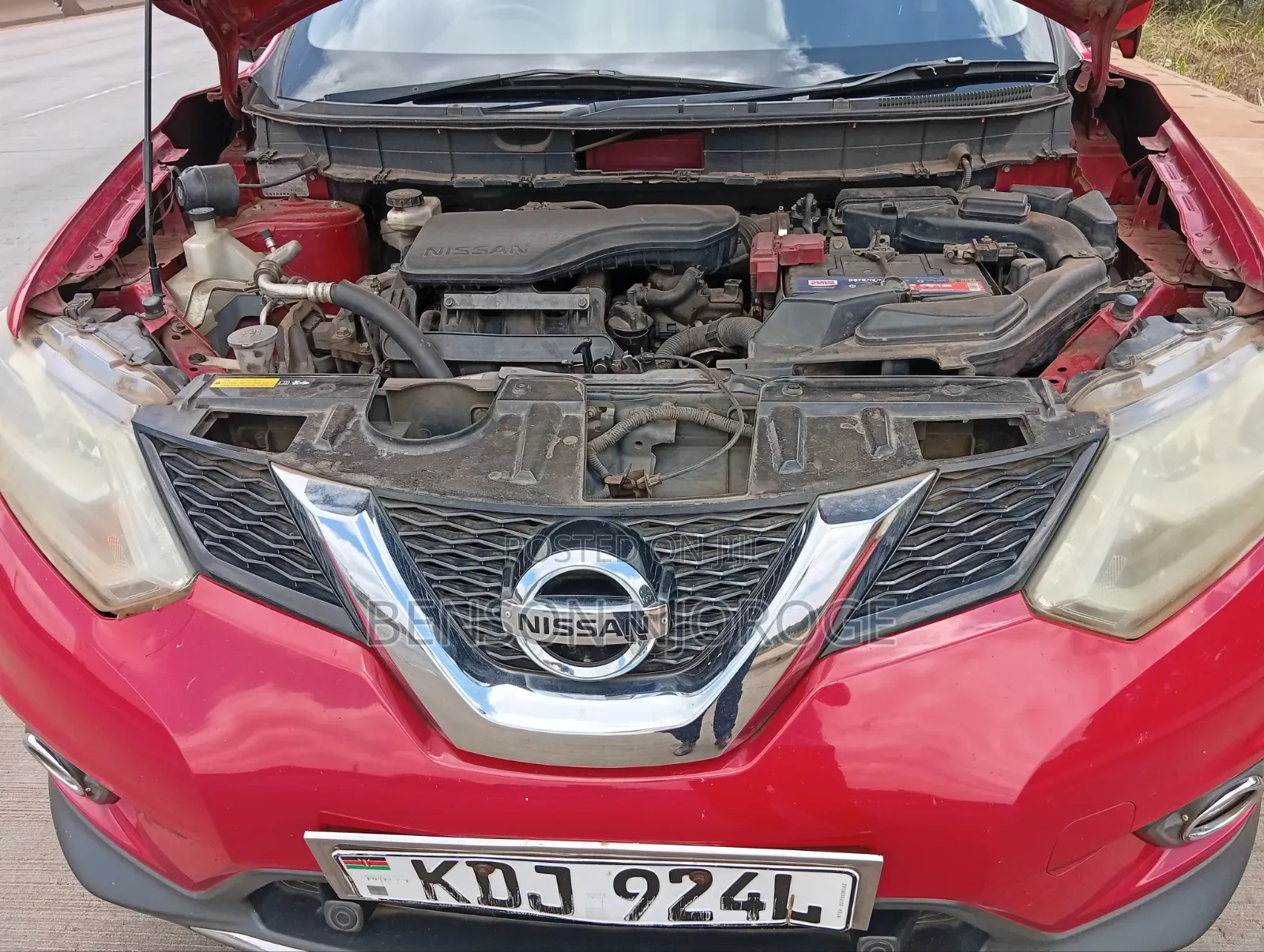 Nissan X-Trail 2.0 Petrol AWD 2015 Red