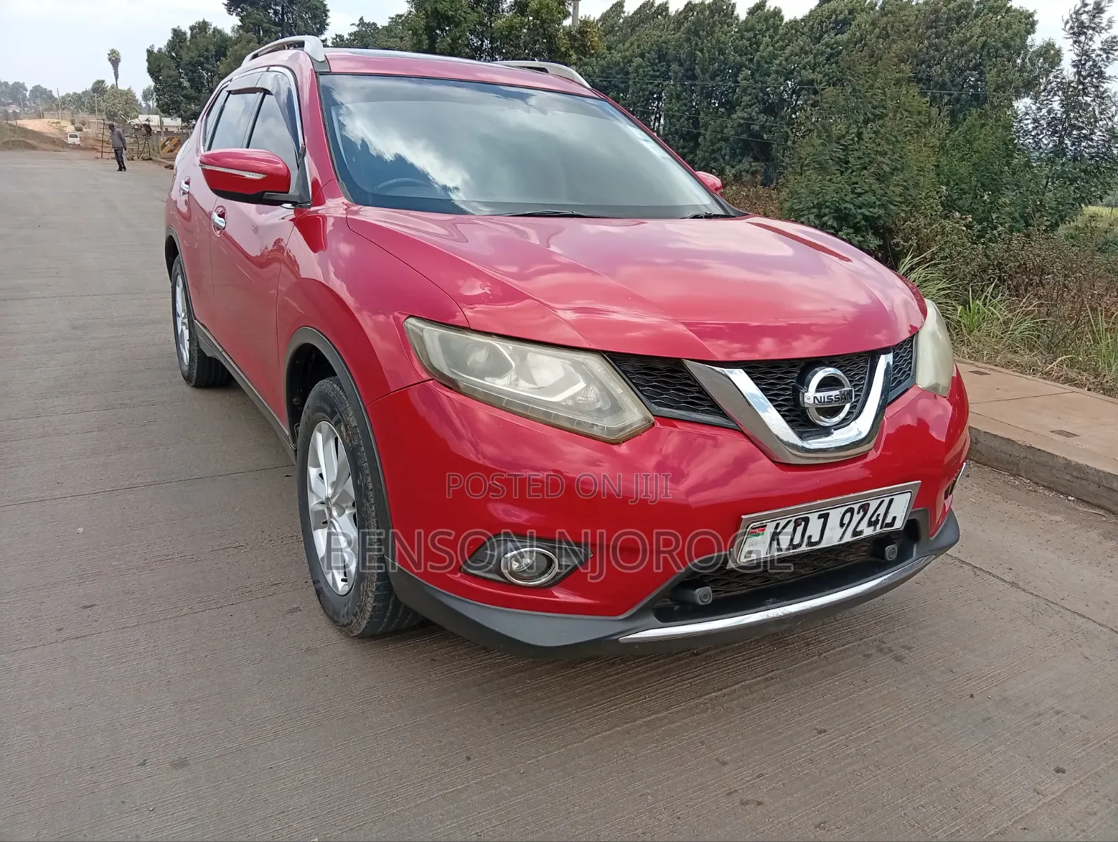 Nissan X-Trail 2.0 Petrol AWD 2015 Red