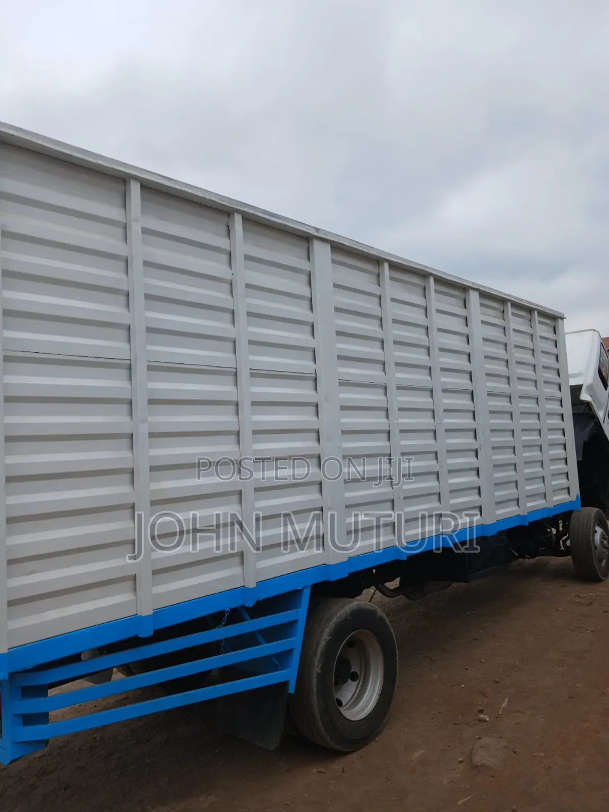 Isuzu FRR Cover Body