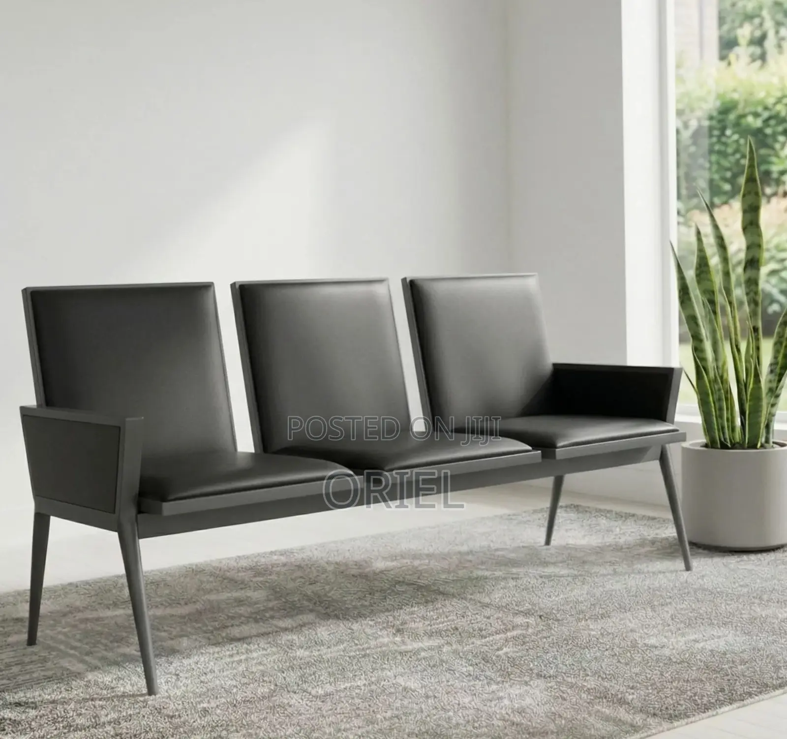 3-Seat Waiting Bench : Three-Seater Leather Waiting Bench