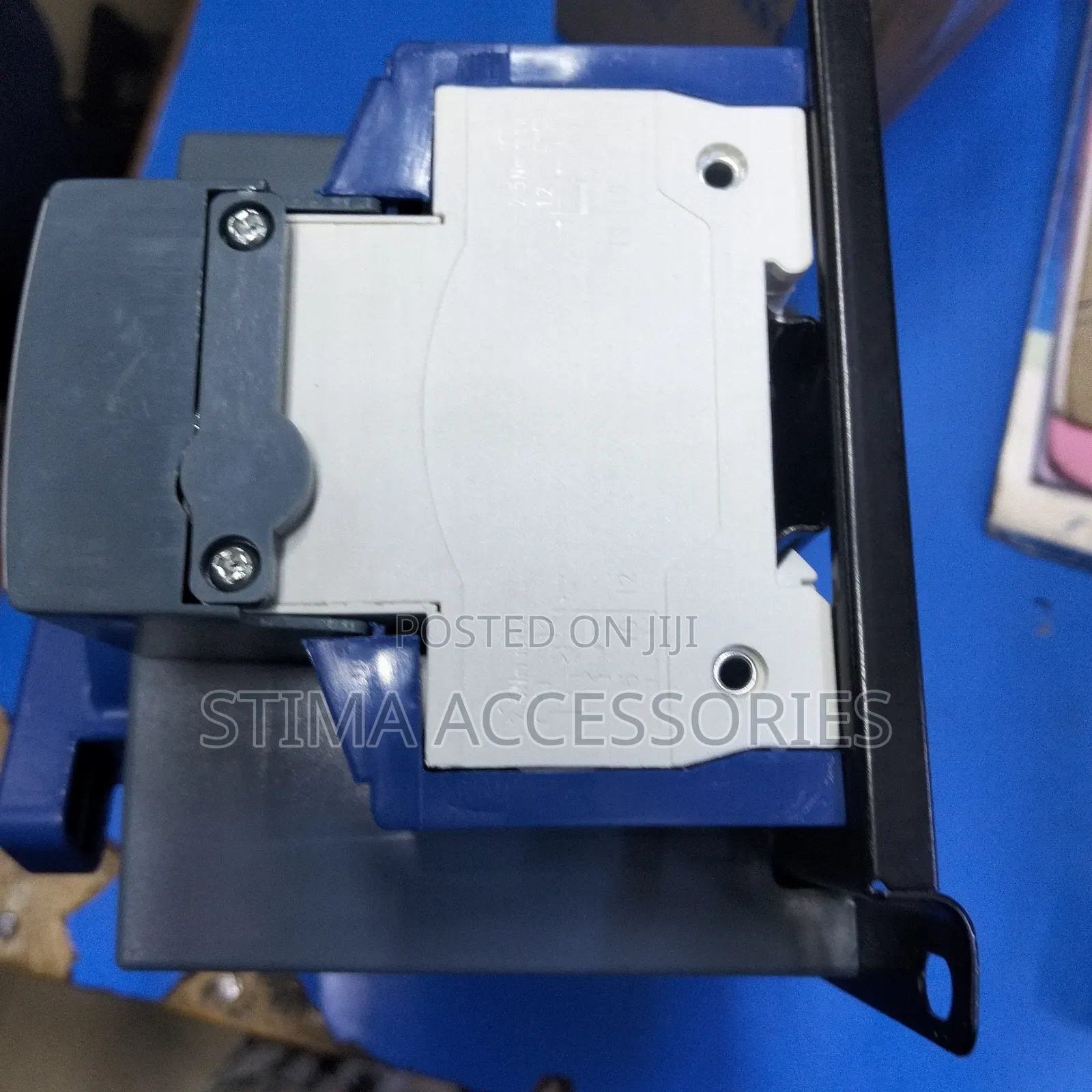 Automatic Transfer Switch (ATS)