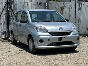 Toyota Passo 2019 Silver