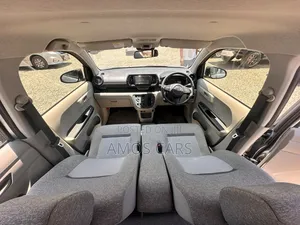Toyota Passo 2019 Silver