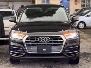 Audi Q5 2.0T Premium AWD quattro 2019 Black
