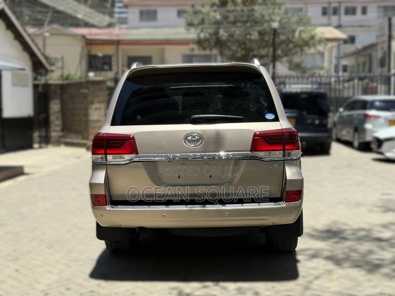 Toyota Land Cruiser 2017 Beige