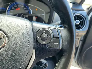 Toyota Corolla Fielder 1.5 Hybrid FWD 2019 White