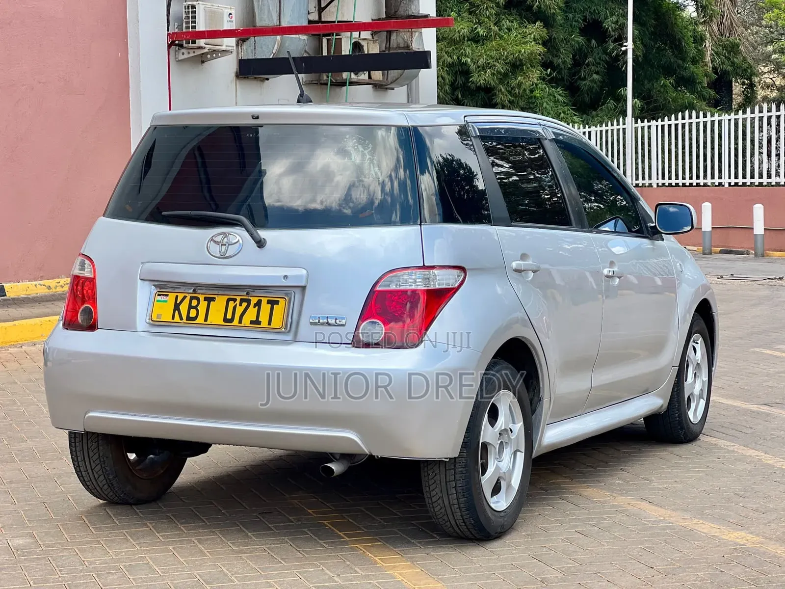 Toyota IST 2007 Silver
