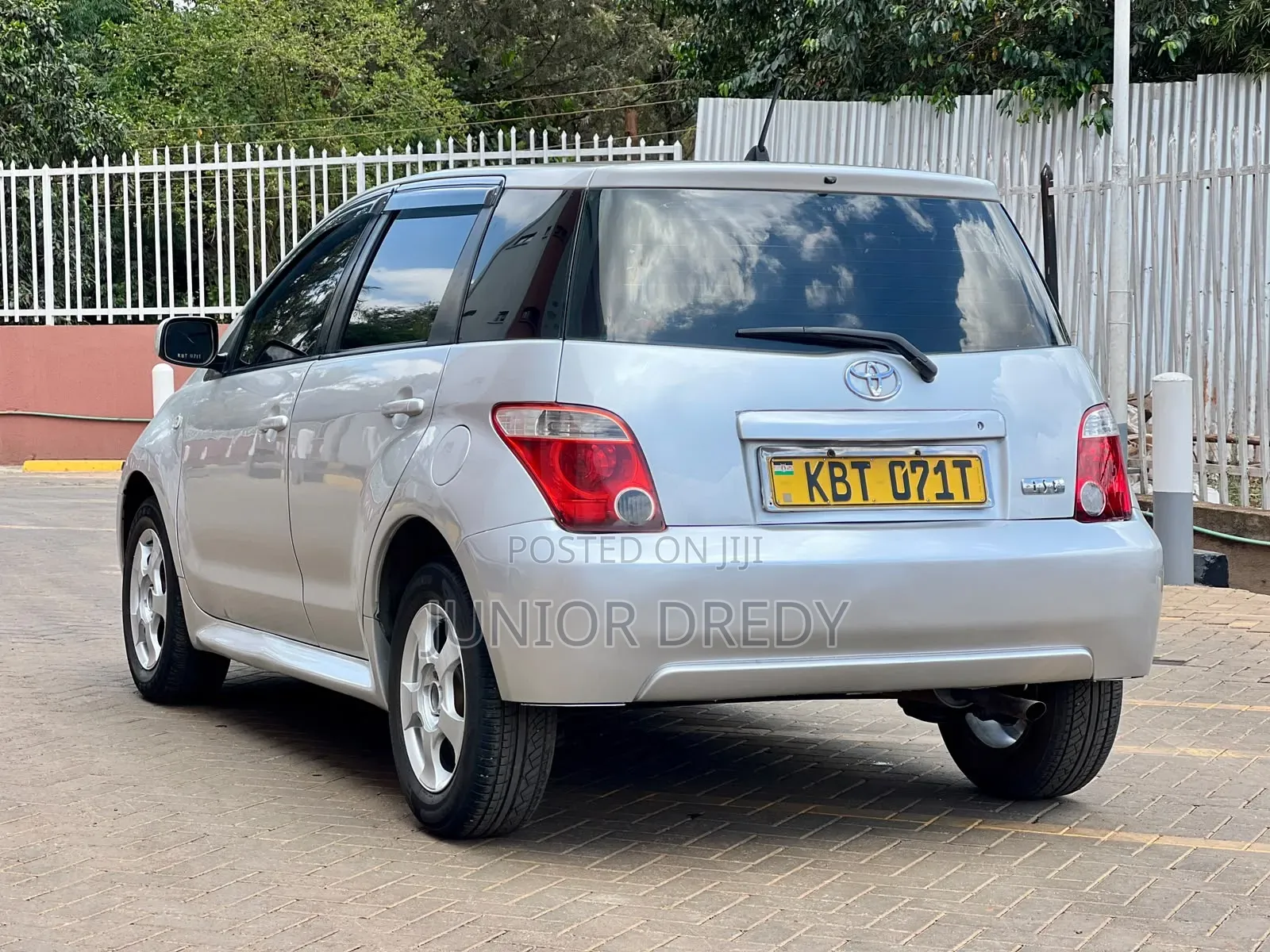 Toyota IST 2007 Silver