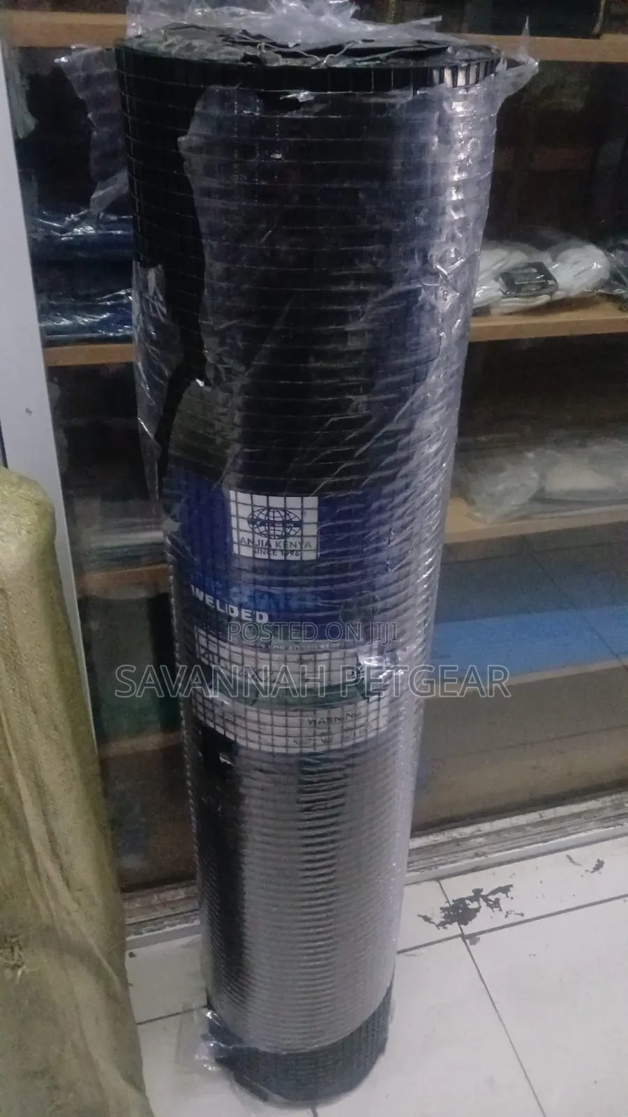 PVC-coated Welded Wire Mesh Roll for Fence, Cages (21gx1/2''x4ftx25m)