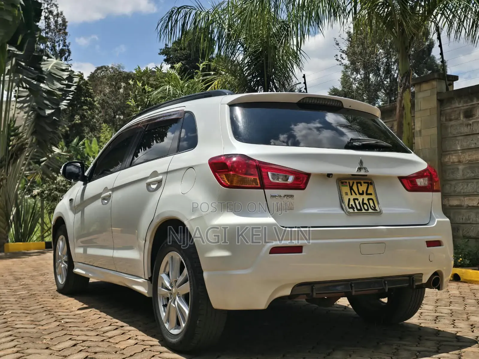 Mitsubishi RVR 2013 White