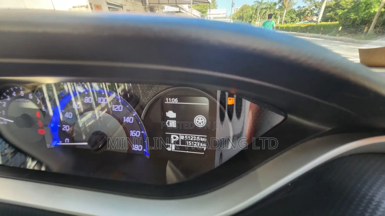 Suzuki Solio Bandit Hybrid MV 2019 Red