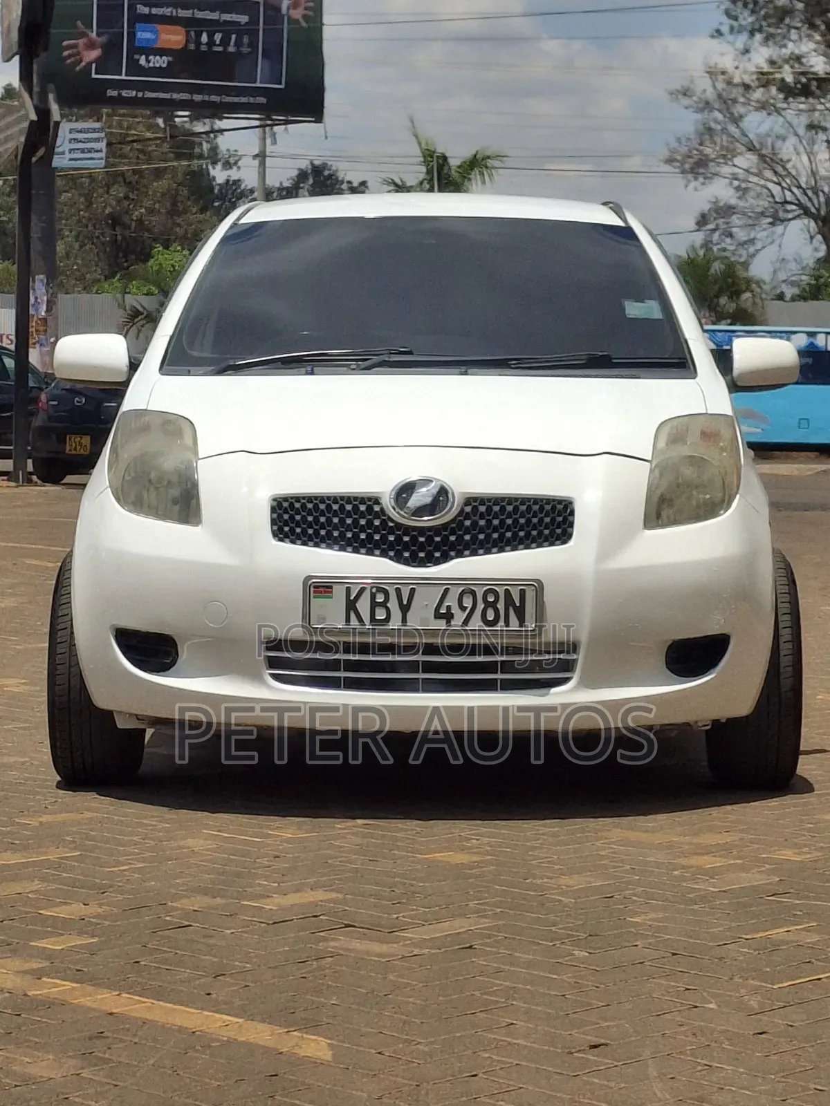 Toyota Vitz 1.0 FWD 3dr 2007 White