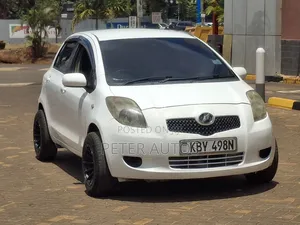 Toyota Vitz 1.0 FWD 3dr 2007 White