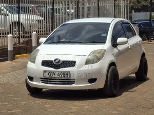Toyota Vitz 1.0 FWD 3dr 2007 White