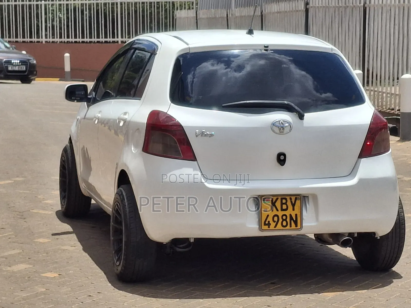 Toyota Vitz 1.0 FWD 3dr 2007 White