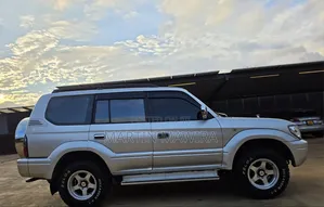 Toyota Land Cruiser Prado 2000 Silver