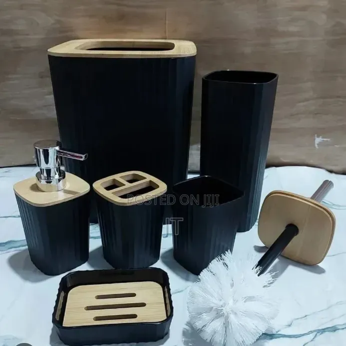 6 in Luxury Bathroom Accessories Set With Bamboo Lid