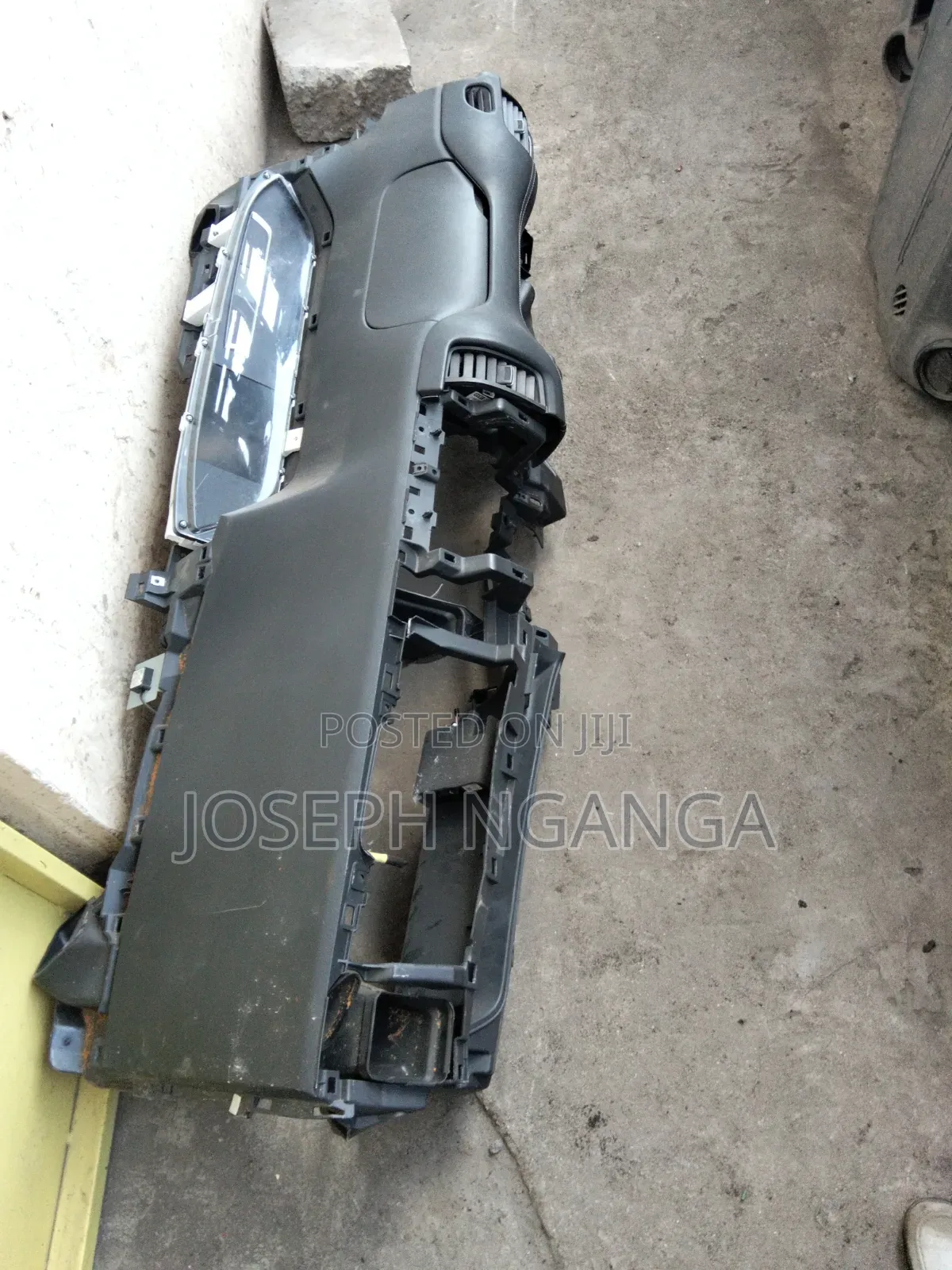 Nissan Serena C27 Dashboard