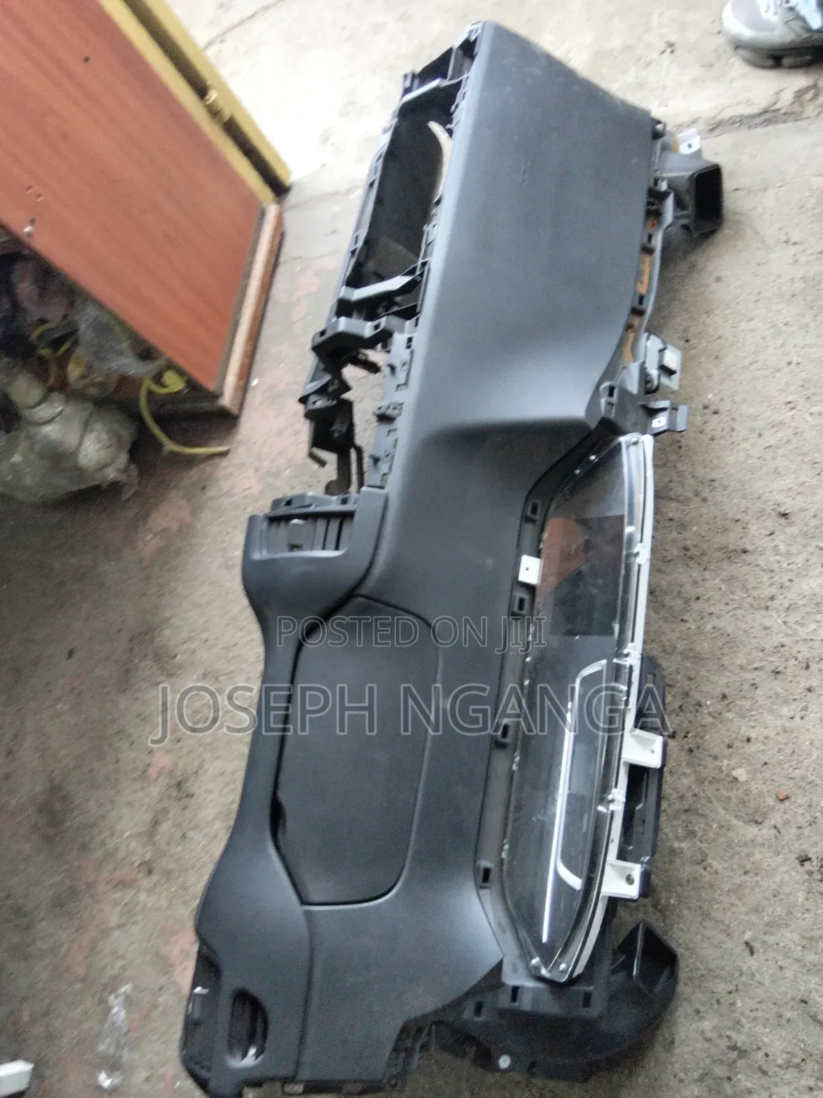 Nissan Serena C27 Dashboard