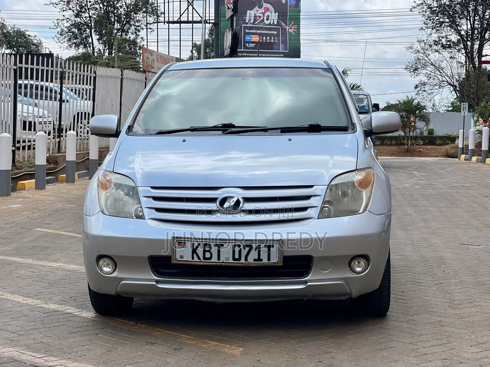 Toyota IST 2007 Silver