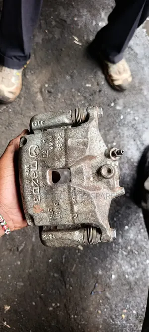 Caliper Mazda 3