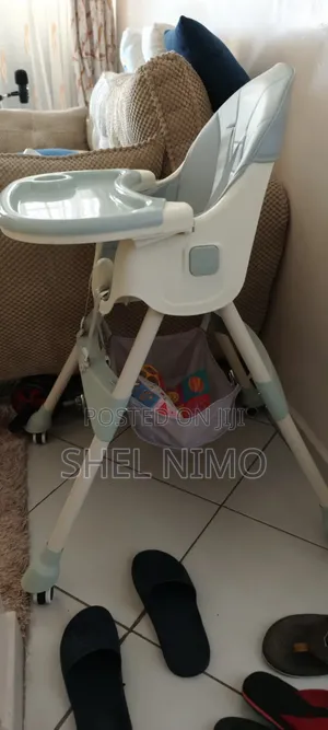 Peekaboo Premium 2 in 1 Comfy Feeding Chair Age 6 Months to 4 Years To