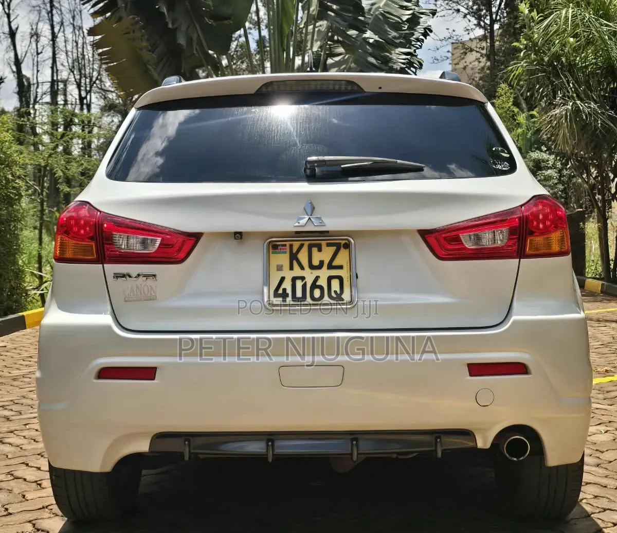 Mitsubishi RVR 2013 White