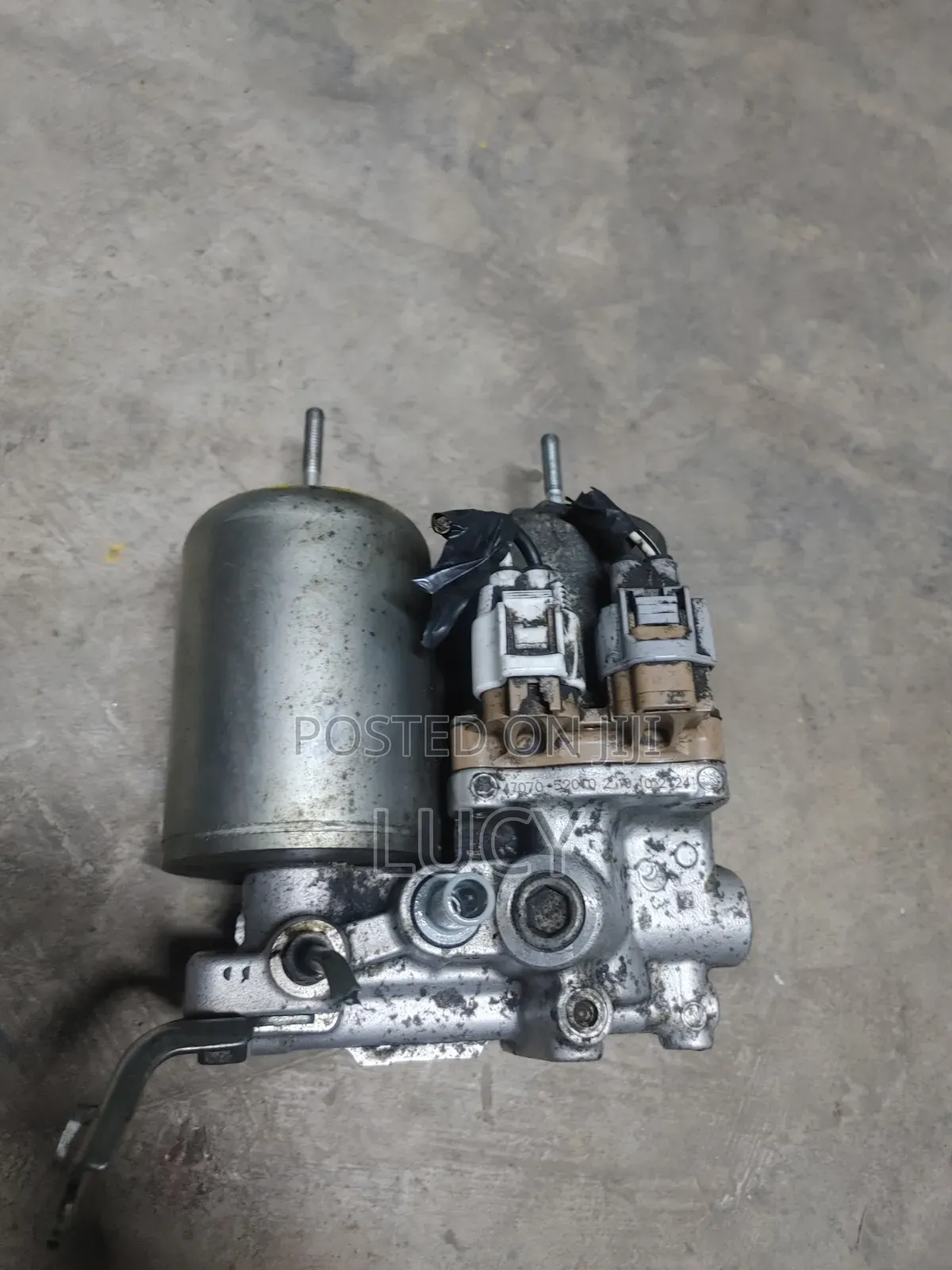 Toyota Fielder Brake Booster