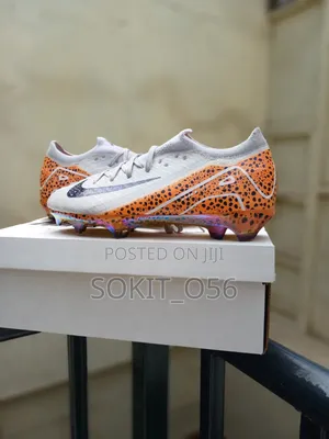 Nike Air Zoom Mercurial Vapor 16 Elite Soccer Cleats