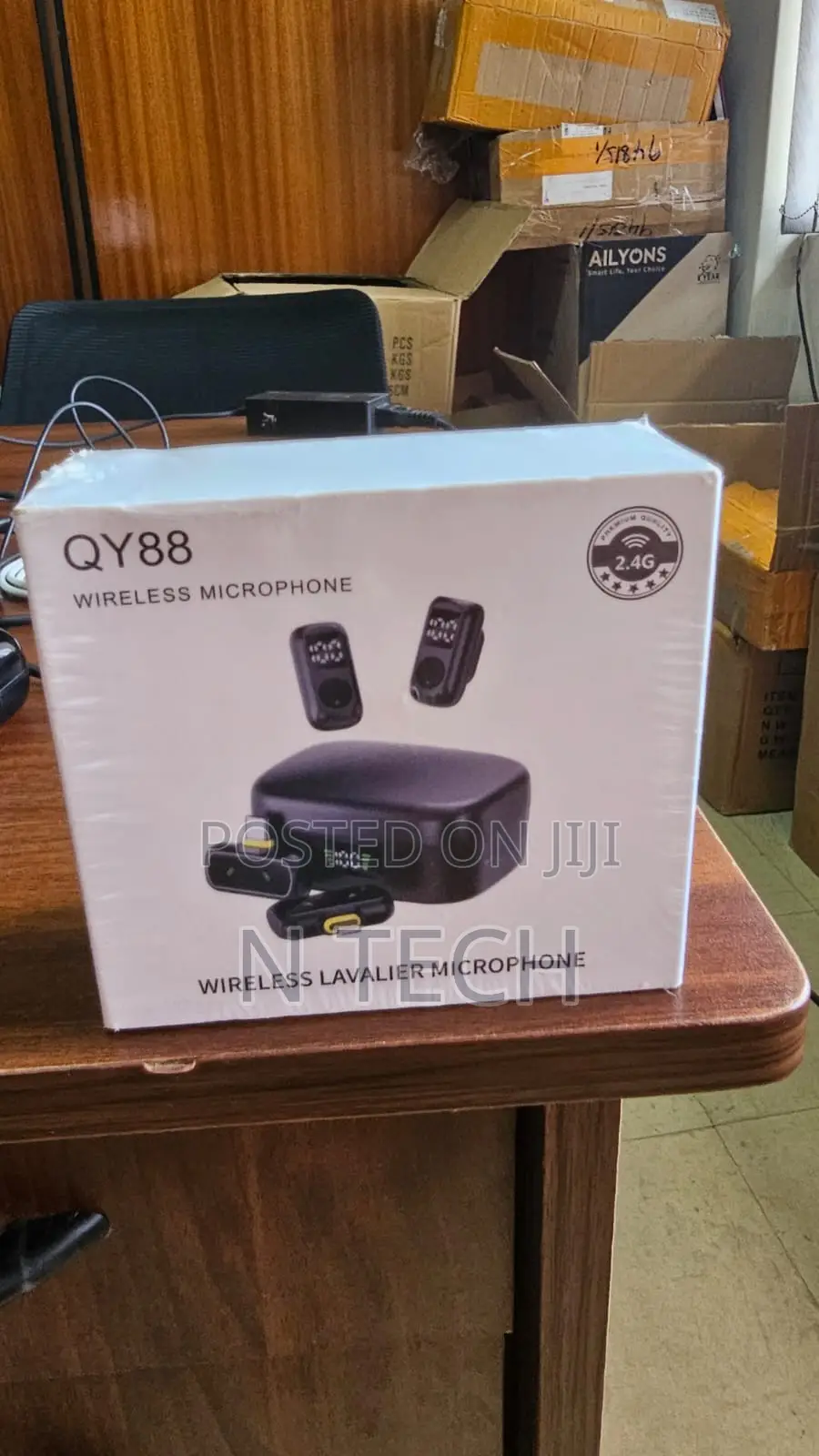 Qy88 Wireless Microphone