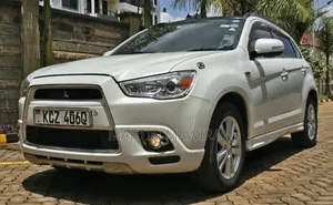 Mitsubishi RVR 2013 White