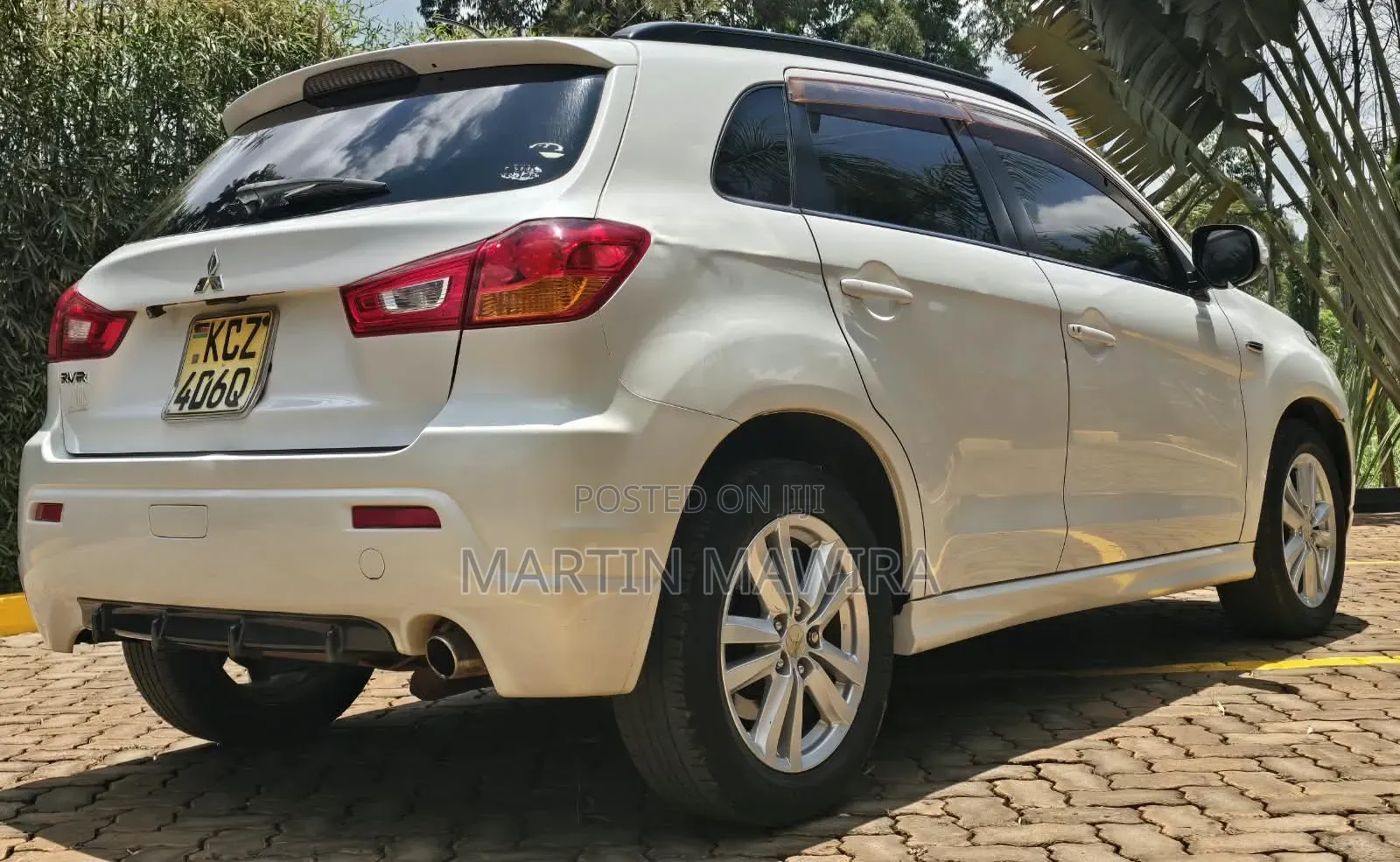 Mitsubishi RVR 2013 White