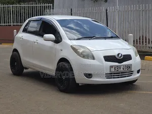 Toyota Vitz 2006 White