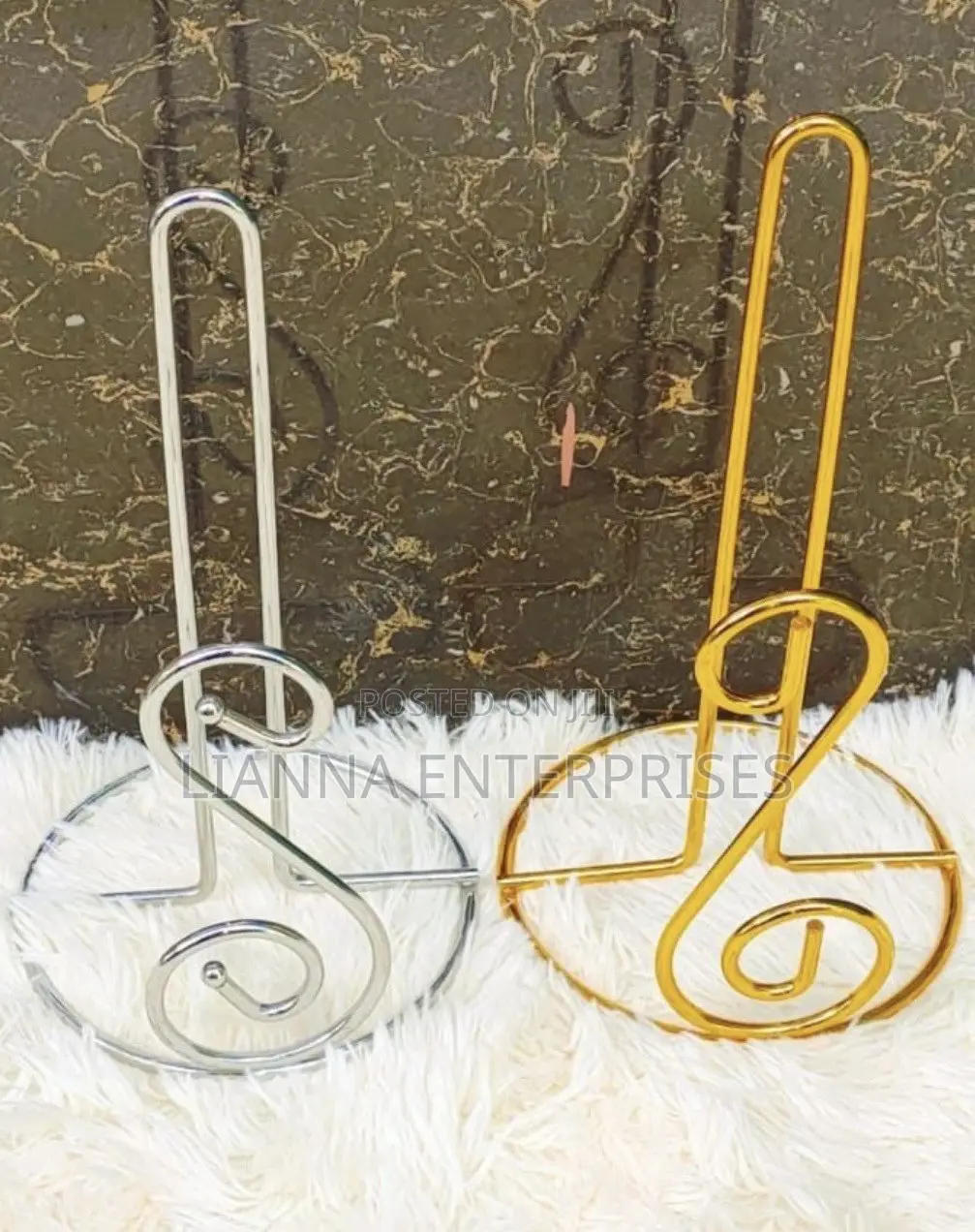 Serviette Holder