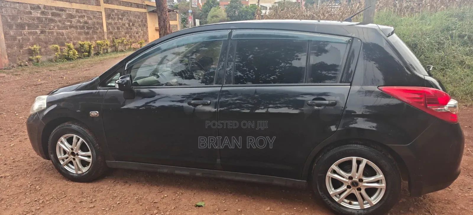Nissan Tiida 1.5L 16V 2010 Black