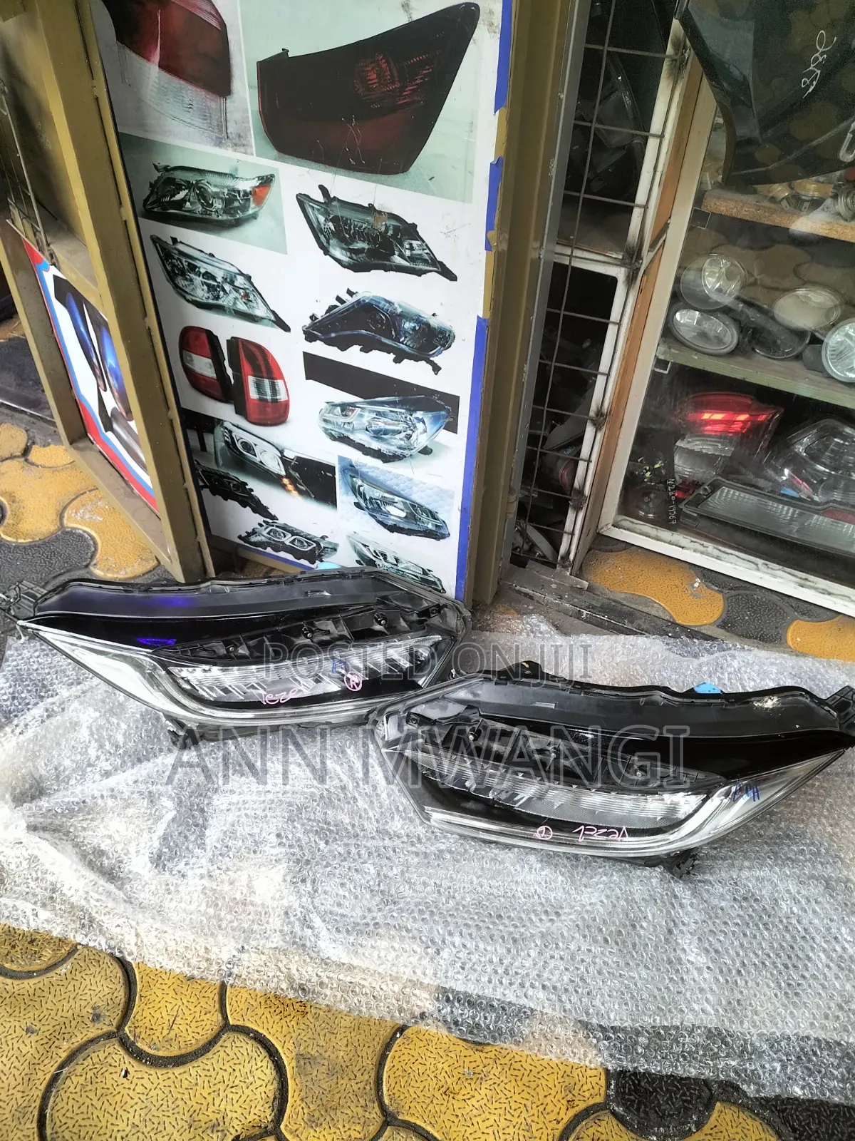 Vezel Headlight