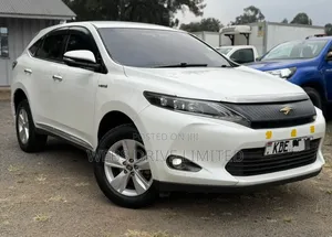 Toyota Harrier 2.5 Hybrid 4WD 2014 White