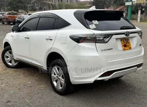 Toyota Harrier 2.5 Hybrid 4WD 2014 White