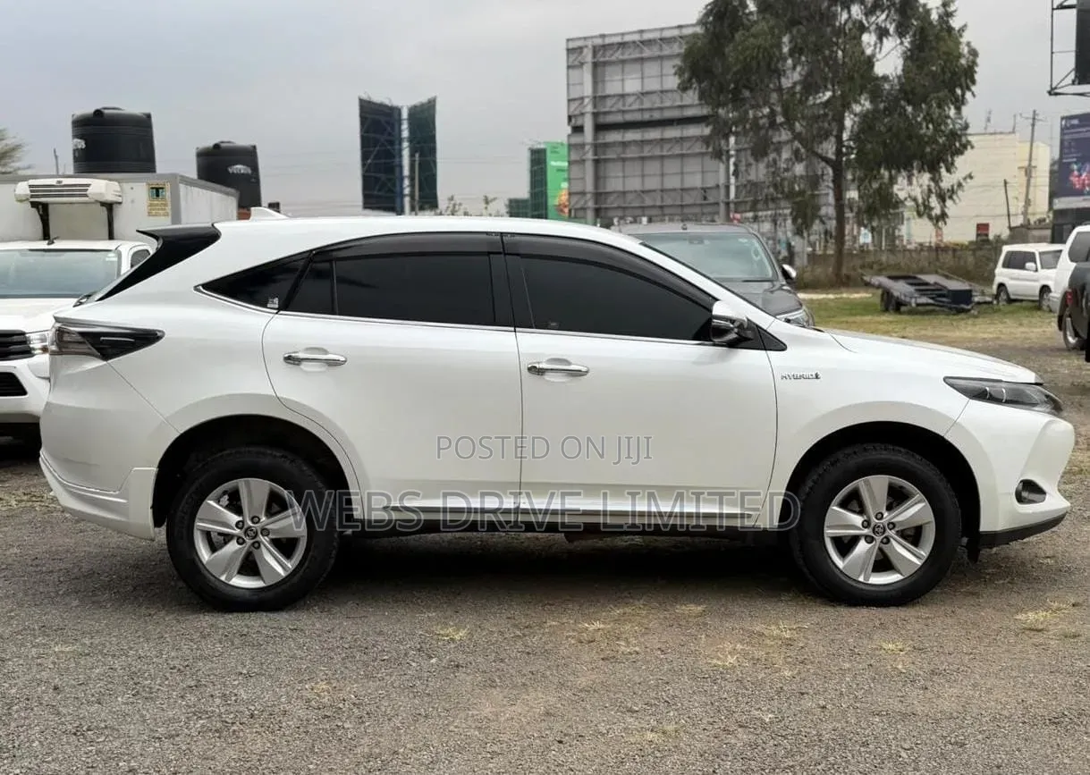 Toyota Harrier 2.5 Hybrid 4WD 2014 White