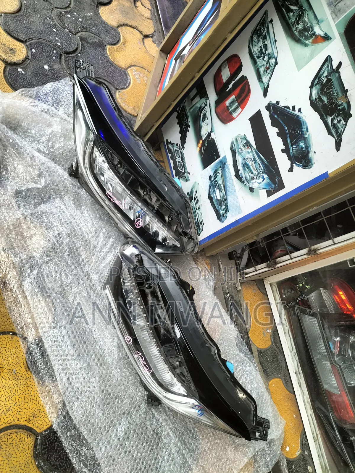 Vezel Headlight