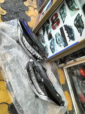 Vezel Headlight