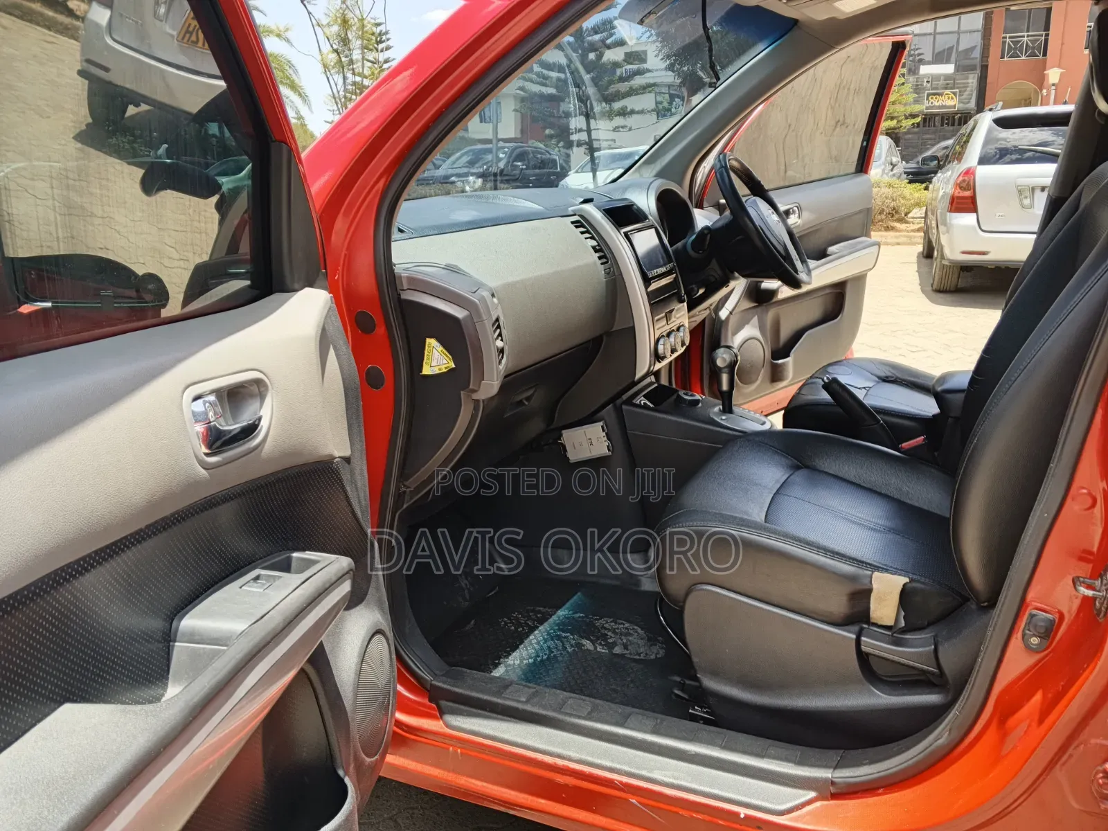 Nissan X-Trail 2010 Red