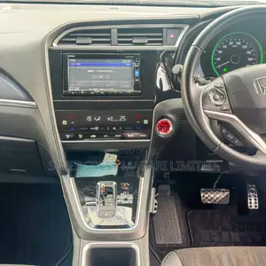 Honda Fit Shuttle 1.5 Hybrid 2WD 2019 White