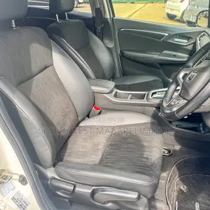 Honda Fit Shuttle 1.5 Hybrid 2WD 2019 White