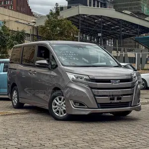 Toyota Noah 1.8 FWD Hybrid (7 seater) 2019 Brown