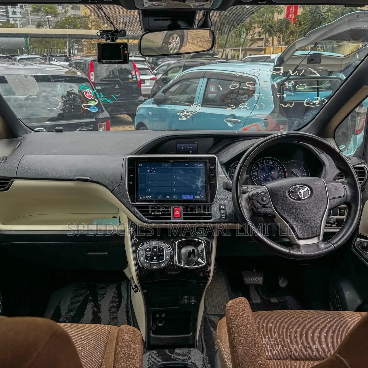 Toyota Noah 1.8 FWD Hybrid (7 seater) 2019 Brown