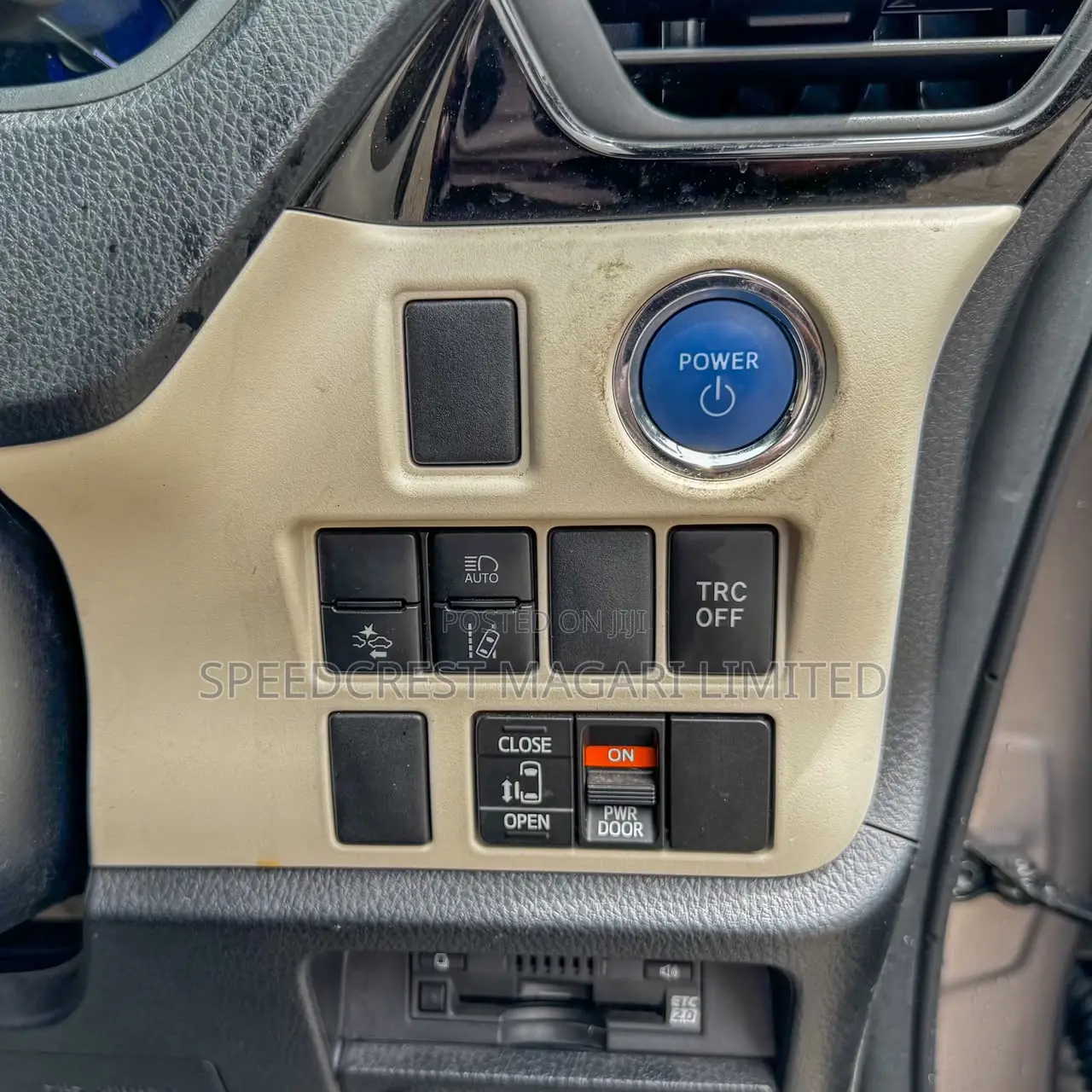 Toyota Noah 1.8 FWD Hybrid (7 seater) 2019 Brown