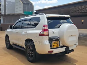 Toyota Land Cruiser Prado 2010