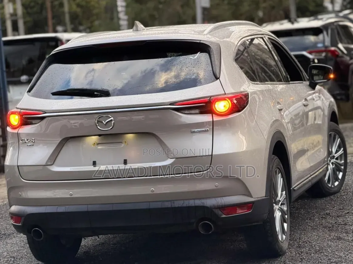 Mazda CX-8 2021 Gold