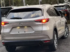 Mazda CX-8 2021 Gold